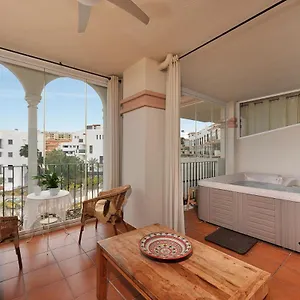  Apartment Coral Reef